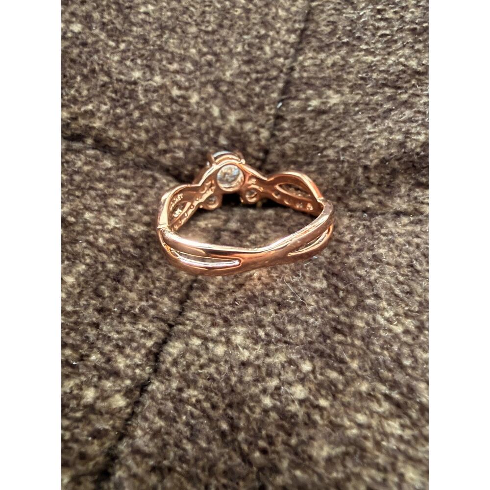 Size 8 Disney Rose Gold Mickey Icon Ring CZ Disney Parks Collections NWOT - Picture 4 of 4